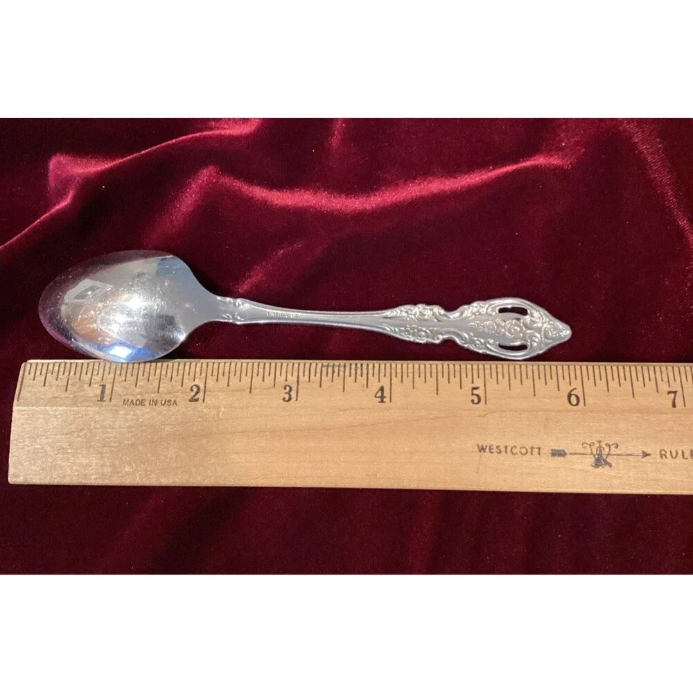 Oneida Stainless SSS USA Renoir Pembrooke TEASPOON 6